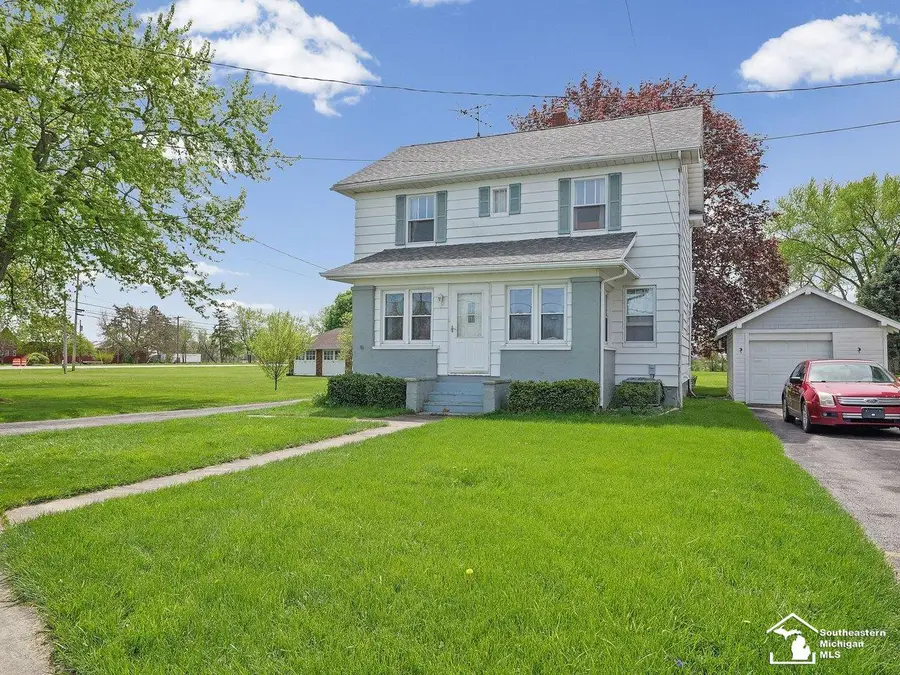 2361 Manhattan ST, Erie, MI 48133 - #3