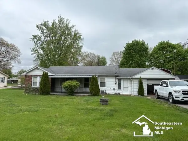 3950 W Sterns RD, Lambertville, MI 48144