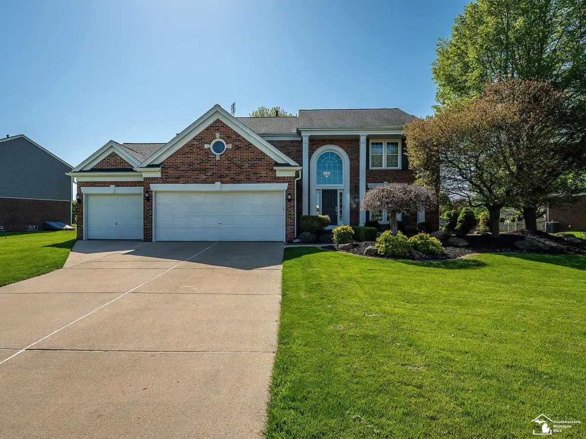 839 Kings Park RD, Monroe, MI 48161 - #1