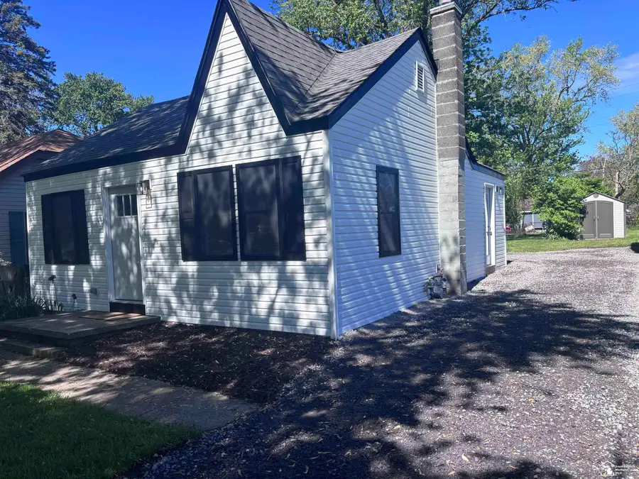 1230 Bacon ST, Monroe, MI 48161 - #2