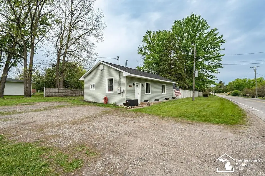 14374 Oakville Waltz RD, Willis, MI 48191 - #3