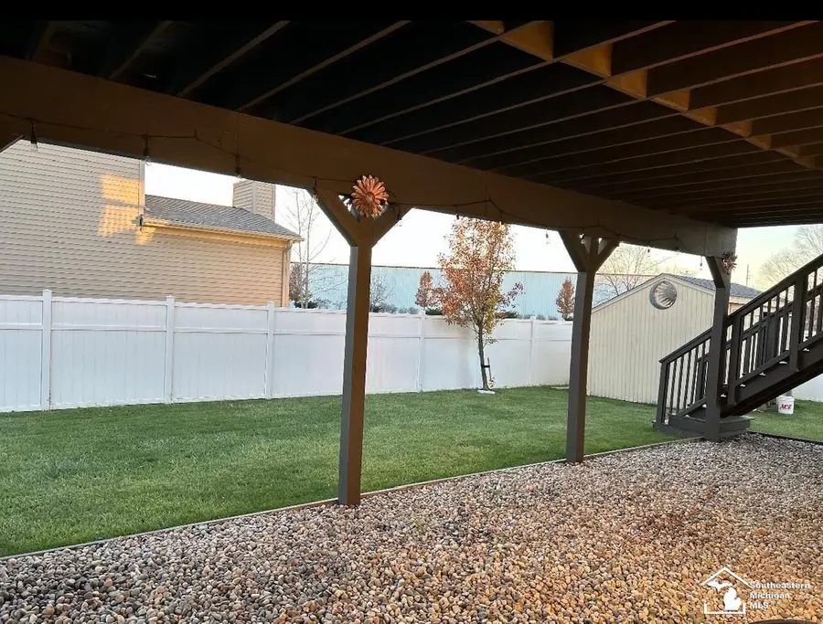 197 DUNDEE RIDGE DR, Dundee, MI 48131 - #2