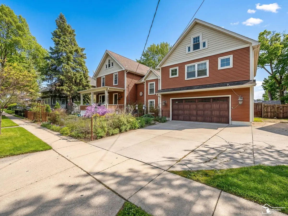 404 E Elm AVE, Monroe, MI 48162 - #1