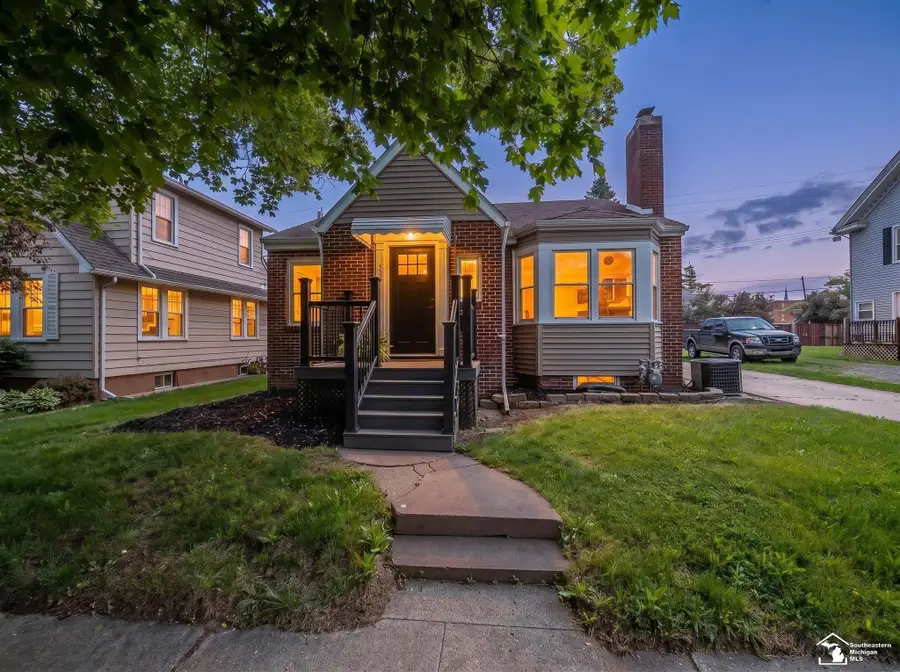 138 Tremont ST, Monroe, MI 48162 - #2