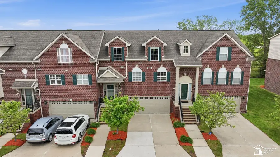 13163 Golf Pointe DR, Taylor, MI 48180 - #2