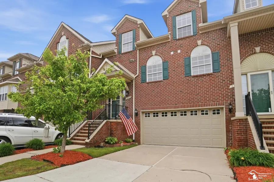 13163 Golf Pointe DR, Taylor, MI 48180 - #3