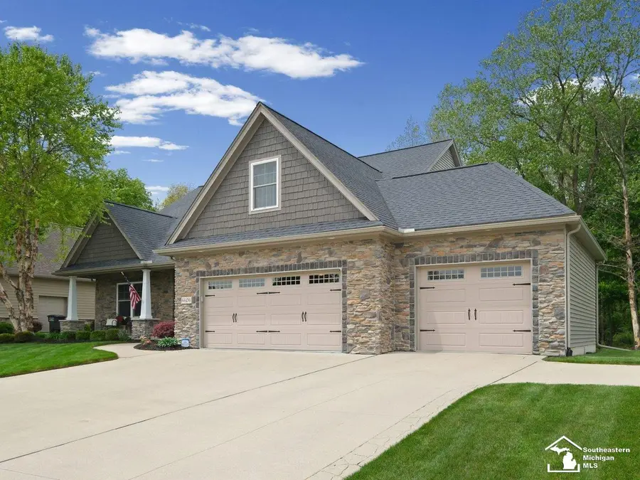 6606 Summerlyn BLVD, Lambertville, MI 48144 - #3