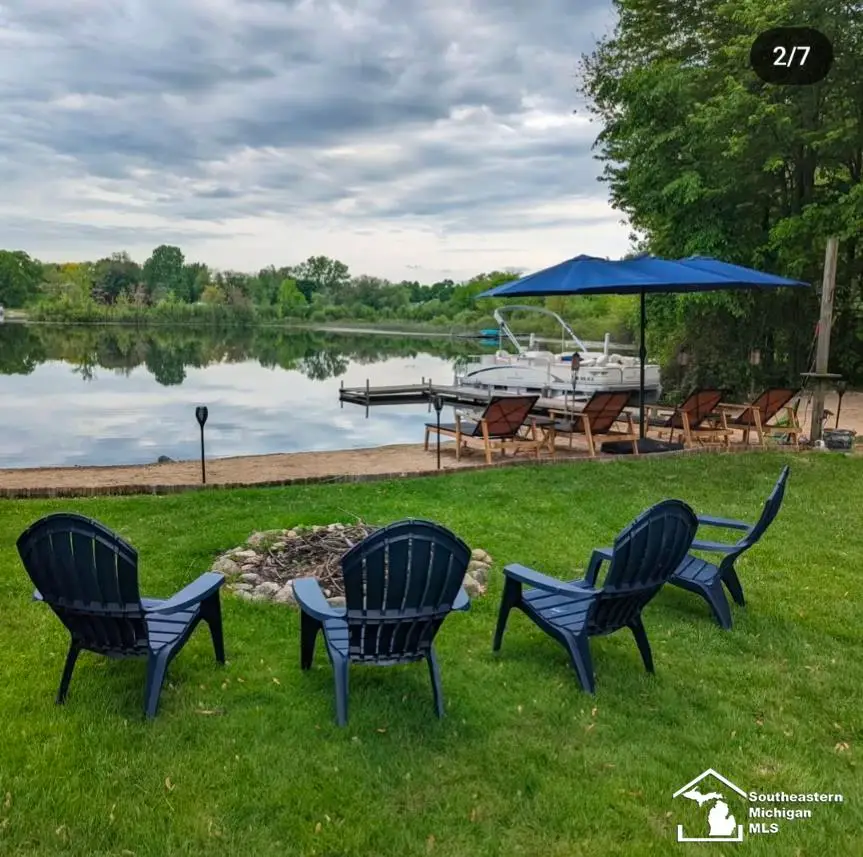 20 W Peterson DR, Brighton, MI 48114 - #3
