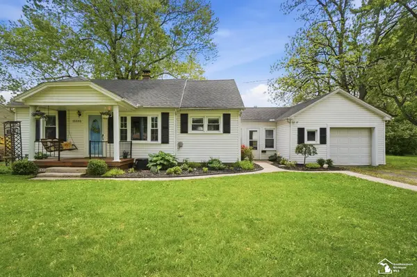 15592 Cedar ST, Monroe, MI 48161