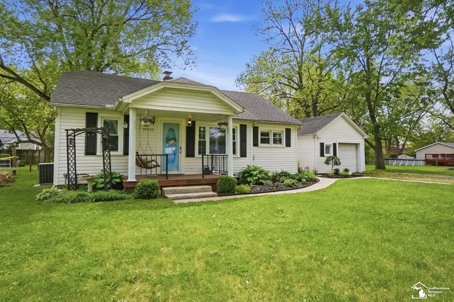 15592 Cedar ST, Monroe, MI 48161 - #2