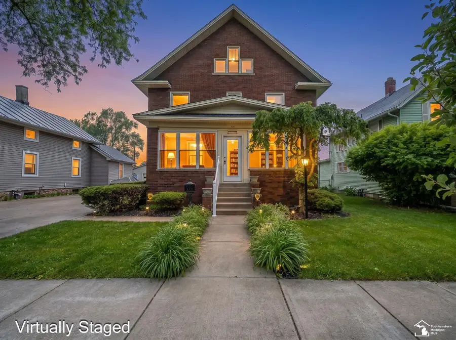 428 E 3rd ST, Monroe, MI 48161 - #2