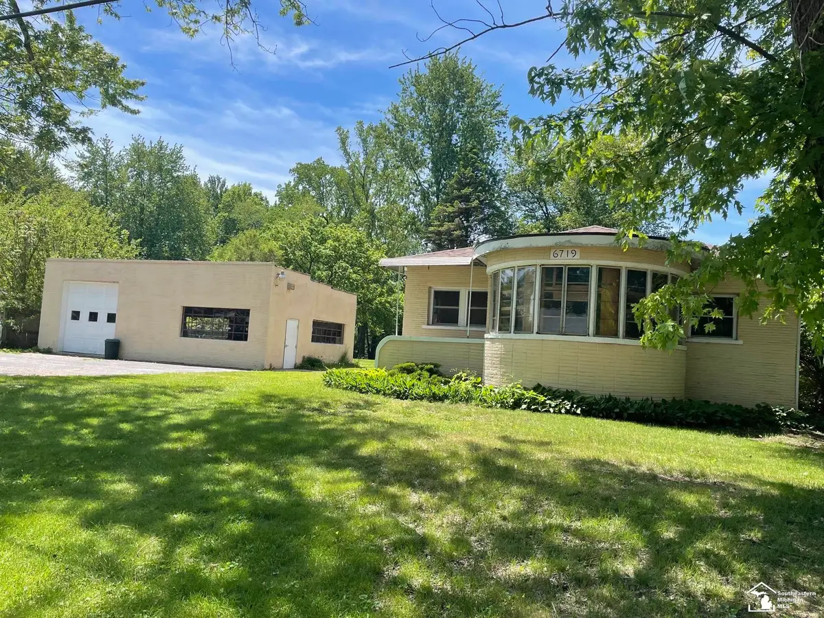 6719 Summerfield RD, Temperance, MI 48182 - #1