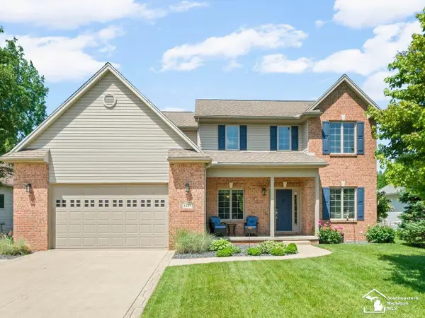 1176 Twin Lakes DR, Temperance, MI 48182
