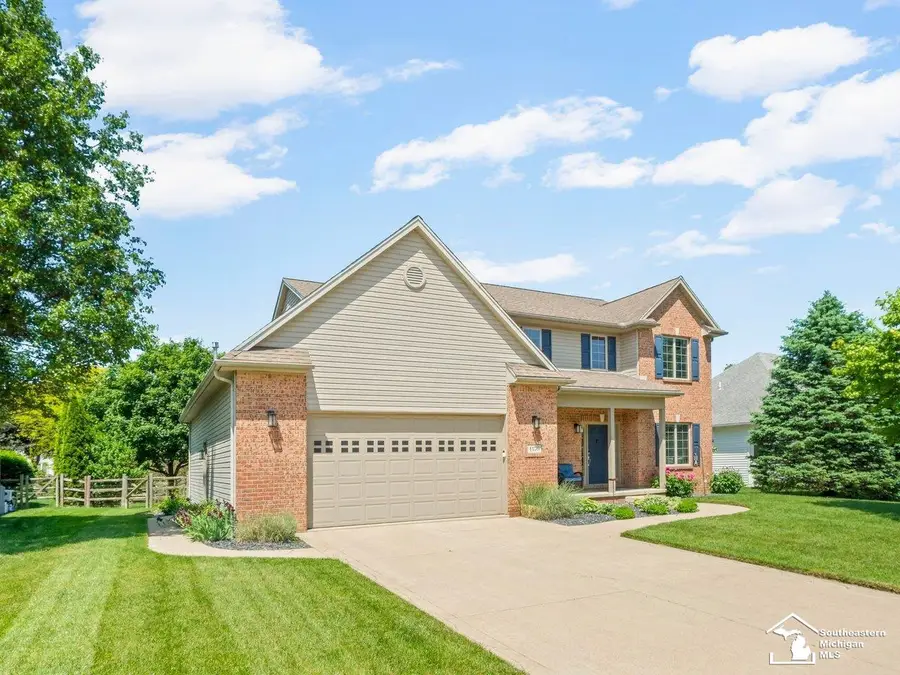 1176 Twin Lakes DR, Temperance, MI 48182 - #2