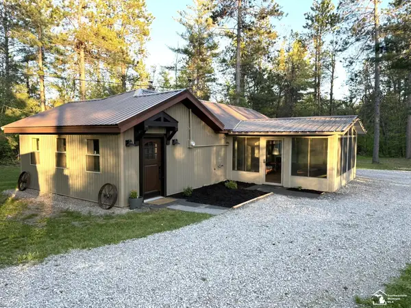 1391 W Hill RD, Lewiston, MI 49756