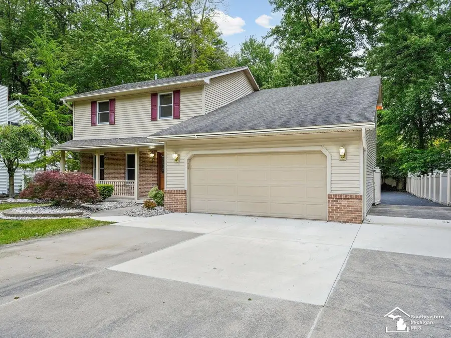 7058 Wildwood DR, Temperance, MI 48182 - #3