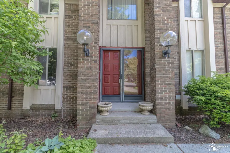 1372 Laurelhurst DR, Temperance, MI 48182 - #3