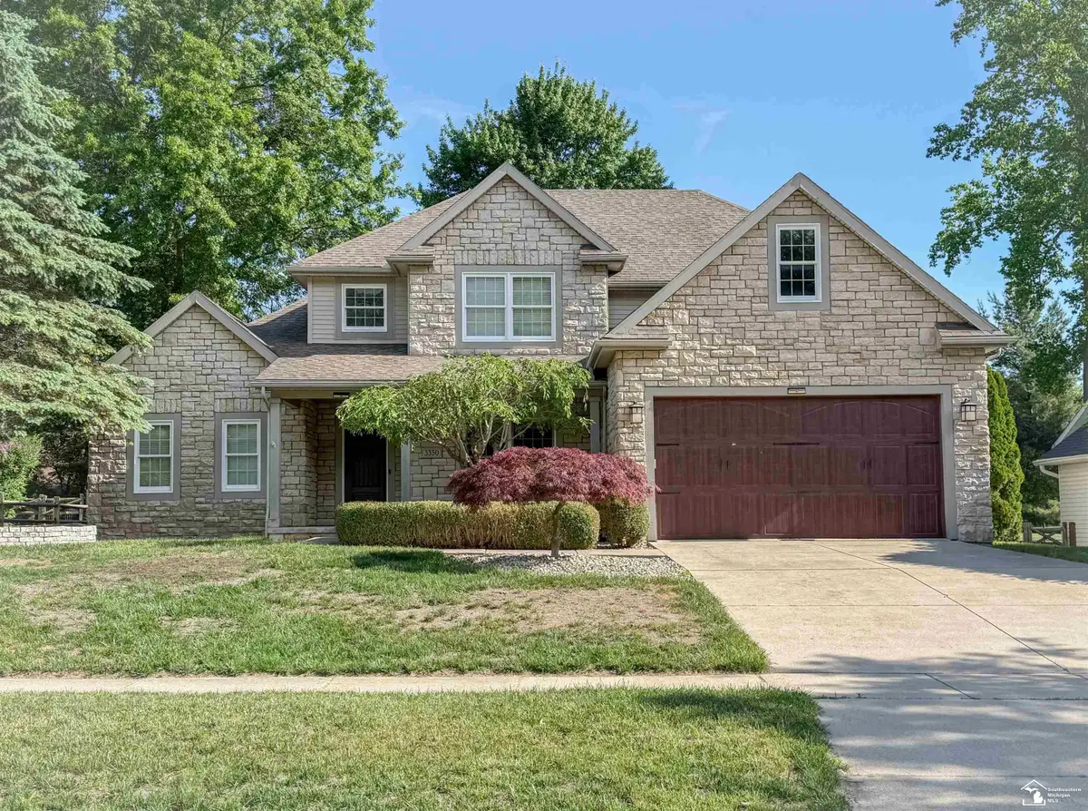 3350 Quail Hollow DR, Lambertville, MI 48144 - #1