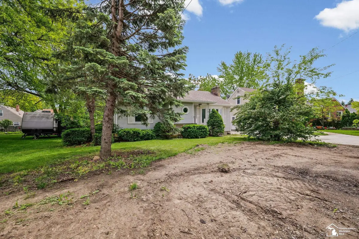 15524 Parkwood DR, Monroe, MI 48161 - #1