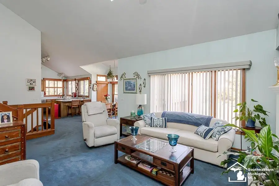 6820 stonegate DR, Temperance, MI 48182 - #2