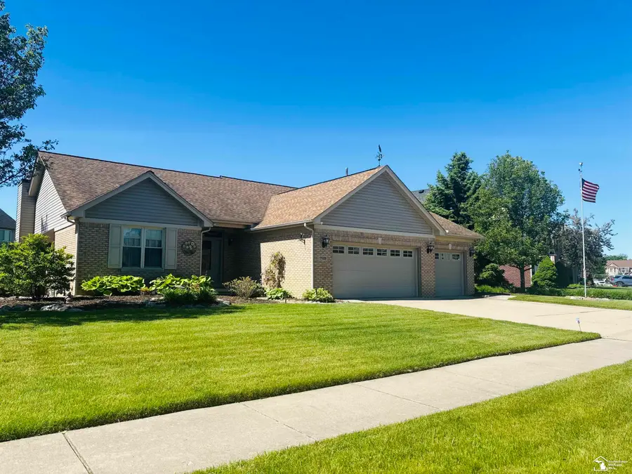 17029 Pintail DR, Rockwood, MI 48173 - #2