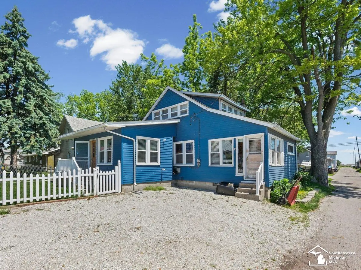 4346 4th ST, Luna Pier, MI 48157 - #1
