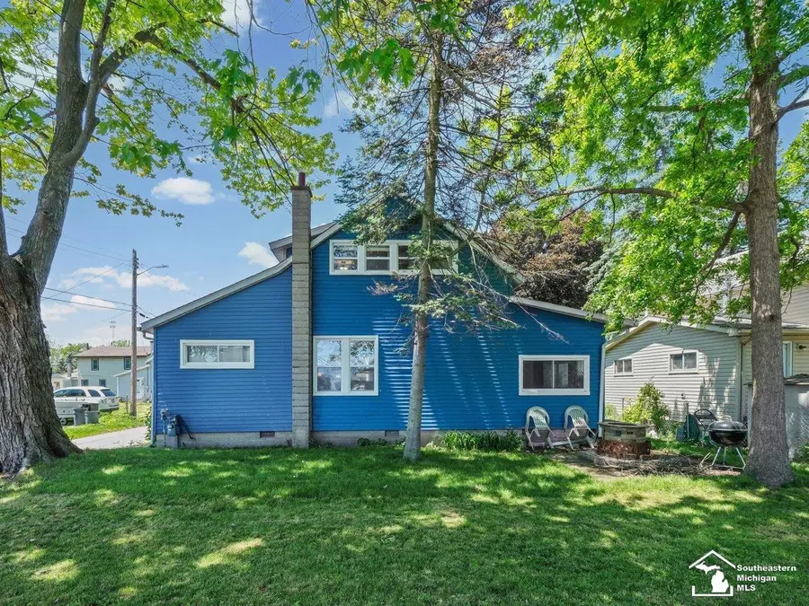 4346 4th ST, Luna Pier, MI 48157 - #3