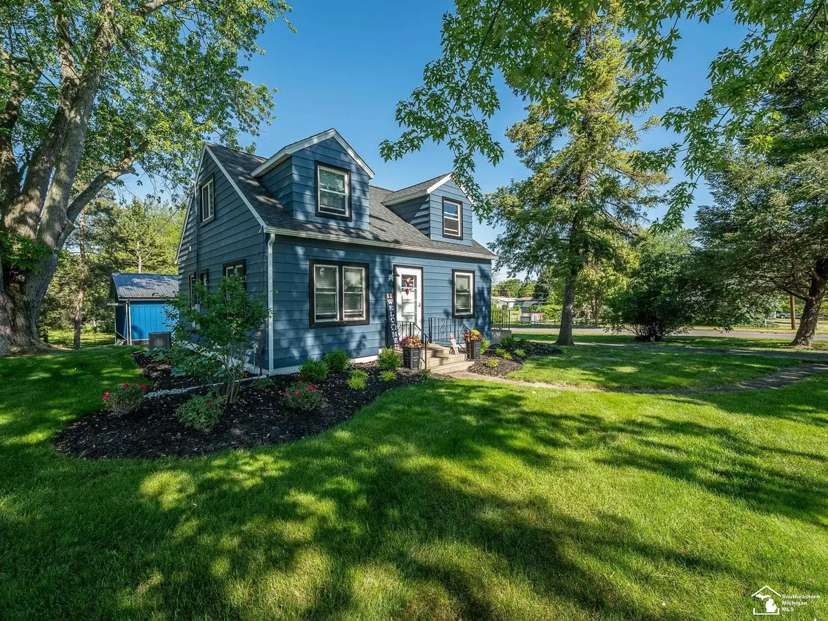 701 S Adrian ST, Tecumseh, MI 49286 - #1