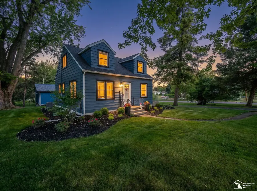 701 S Adrian ST, Tecumseh, MI 49286 - #2