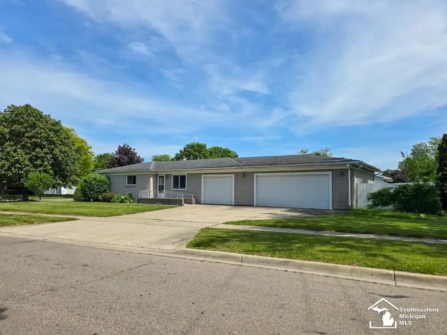 419 Richards, Monroe, MI 48162 - #2