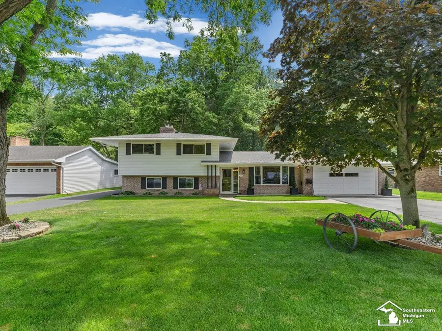 3119 W Dean RD, Lambertville, MI 48144 - #2