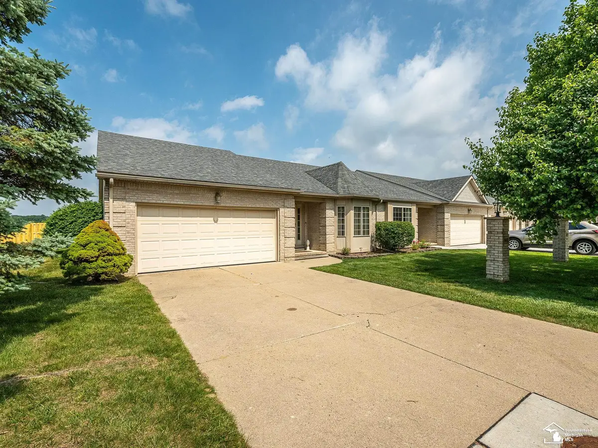 1611 Tony CT, Monroe, MI 48162 - #1