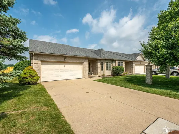 1611 Tony CT, Monroe, MI 48162