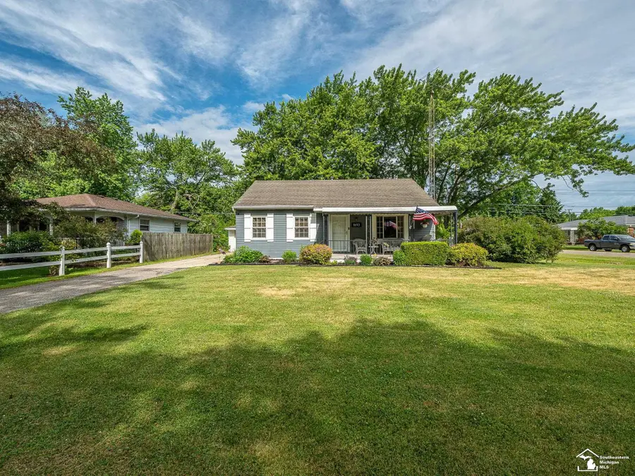 1693 Roman DR, Monroe, MI 48162 - #2