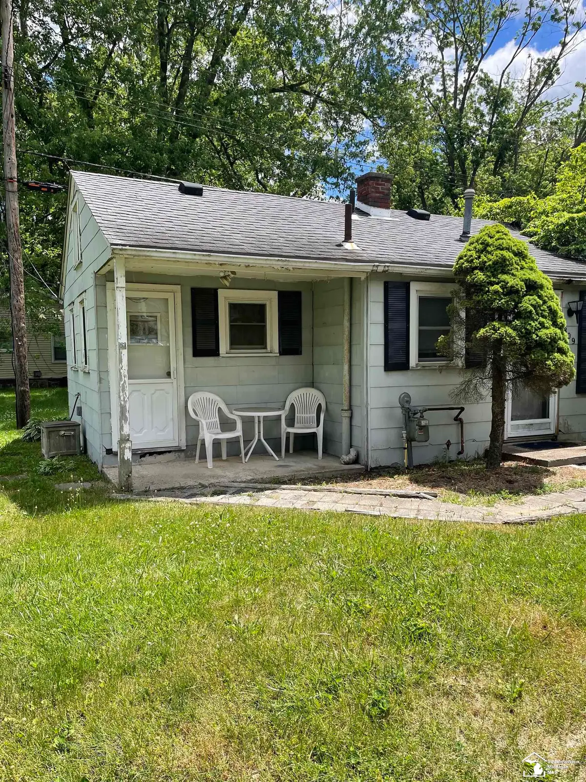 809 Pipis DR, Monroe, MI 48162 - #1