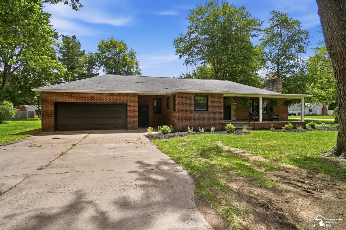 12512 Maxwell RD, Carleton, MI 48117 - #1