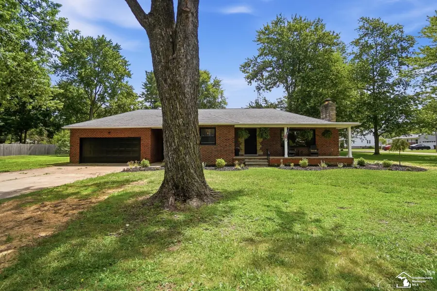 12512 Maxwell RD, Carleton, MI 48117 - #3