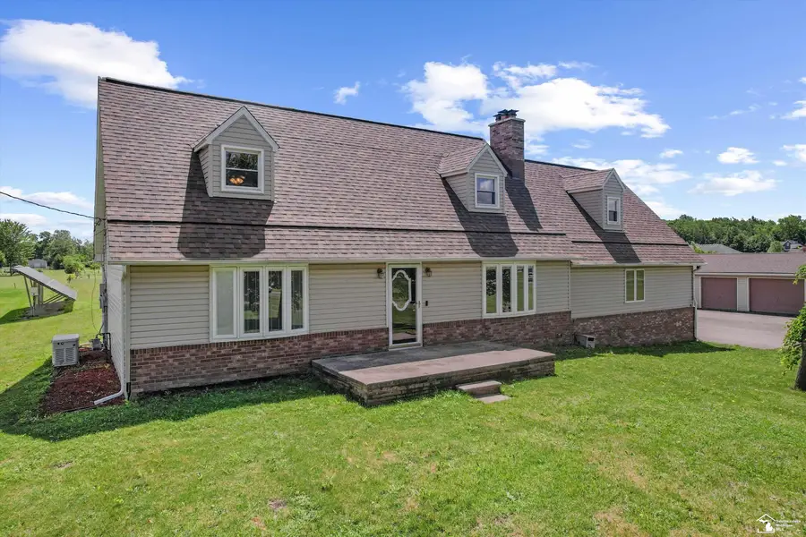 24677 WALTZ RD, New Boston, MI 48164 - #2