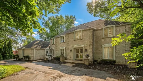 1065 Hollywood DR, Monroe, MI 48162