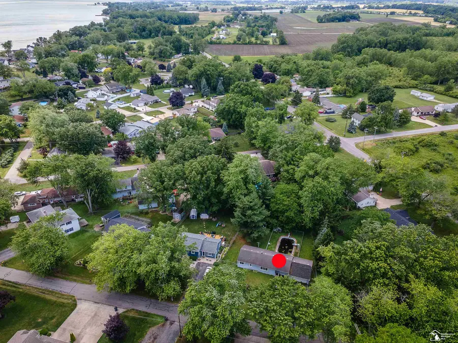 7701 Southmoor DR, Monroe, MI 48161 - #3