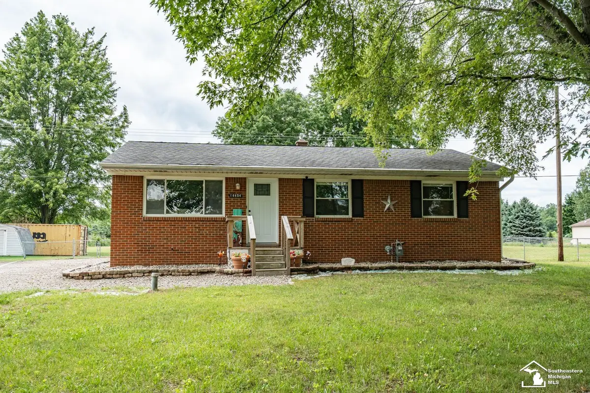 14454 Dixon RD, Dundee, MI 48131 - #1