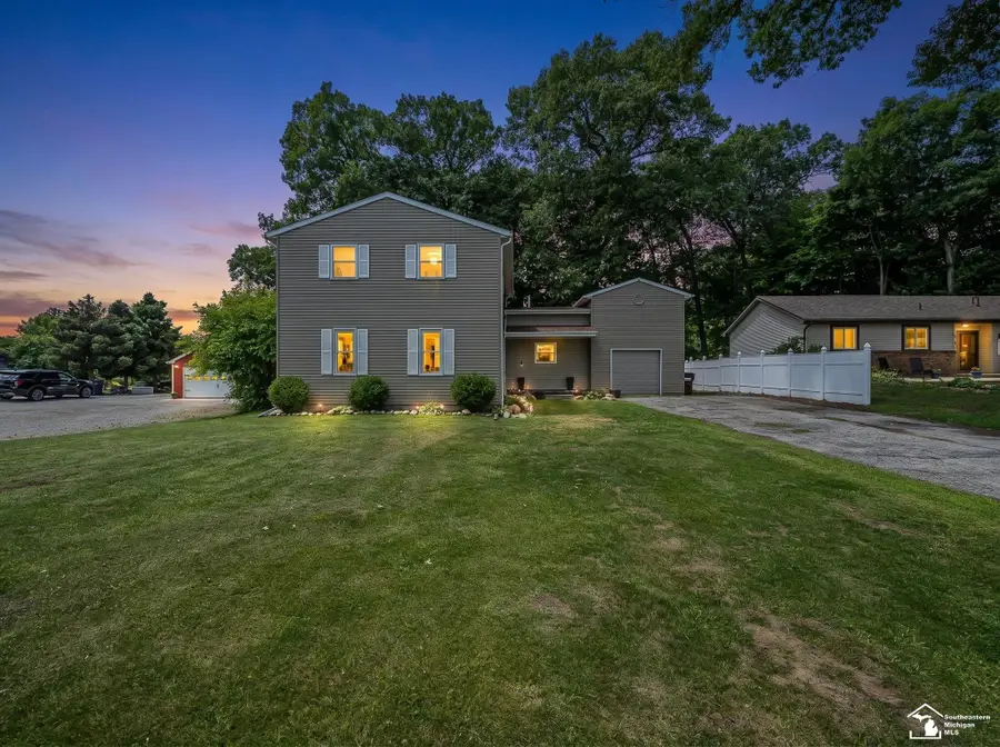 3881 E Stein RD, La Salle, MI 48145 - #2