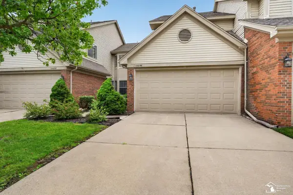 15696 Golfview DR, Riverview, MI 48193