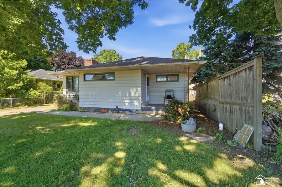 904 Custer ST, Monroe, MI 48161 - #2