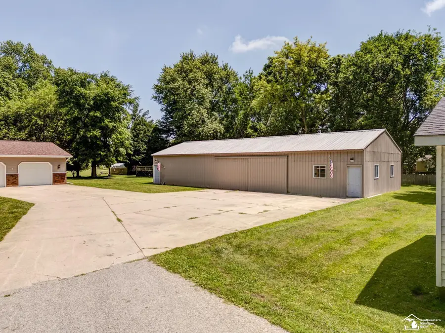 8870 Dixon RD, Monroe, MI 48161 - #2