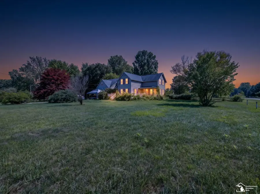 1689 W Rauch RD, Temperance, MI 48182 - #2