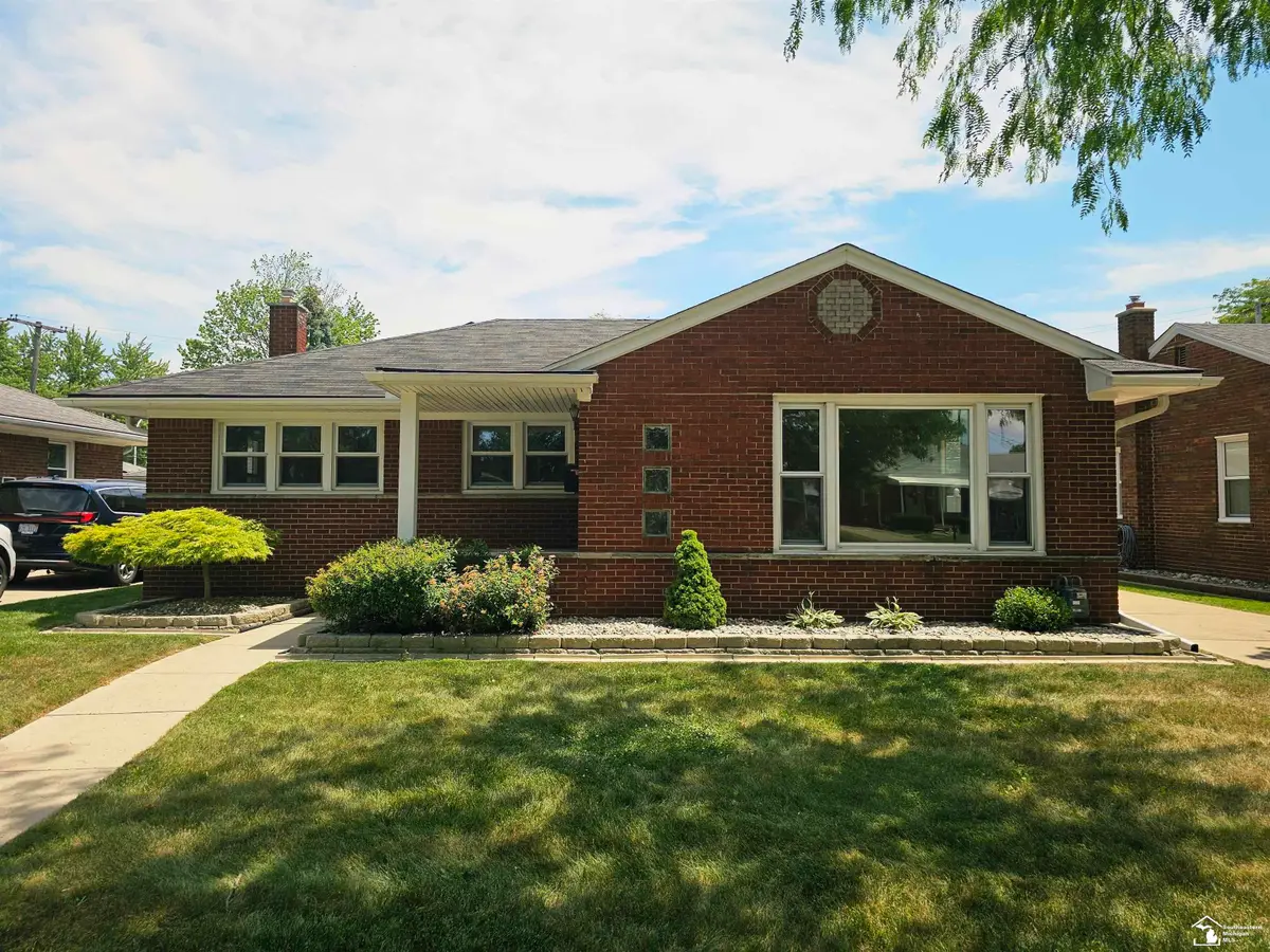 2955 Bridge ST, Trenton, MI 48183 - #1