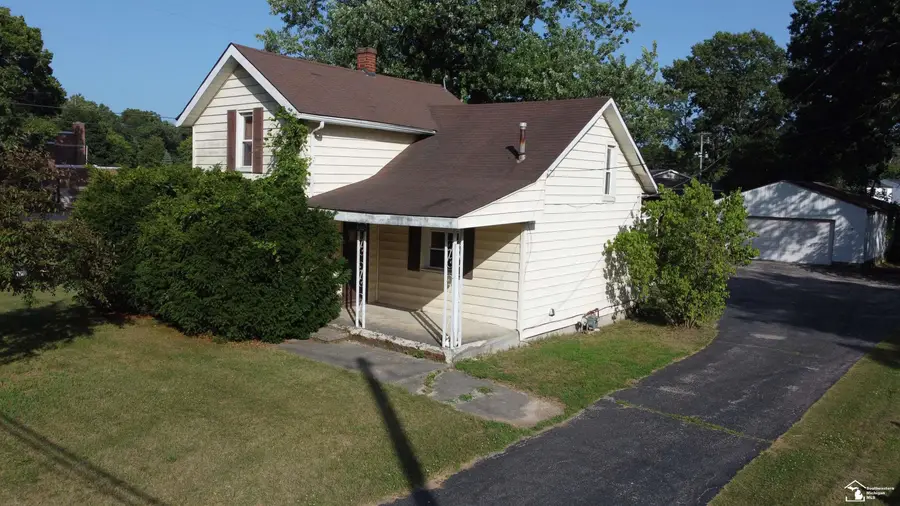 8312 Monroe RD, Lambertville, MI 48144 - #2