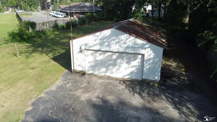 8312 Monroe RD, Lambertville, MI 48144 - #3