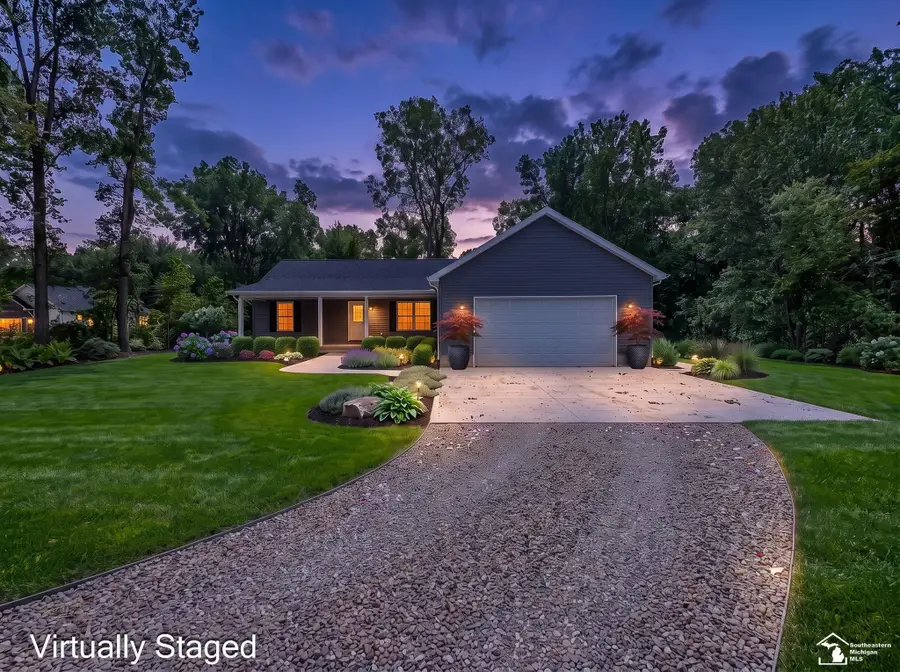 3901 Kane RD, Carleton, MI 48117 - #2